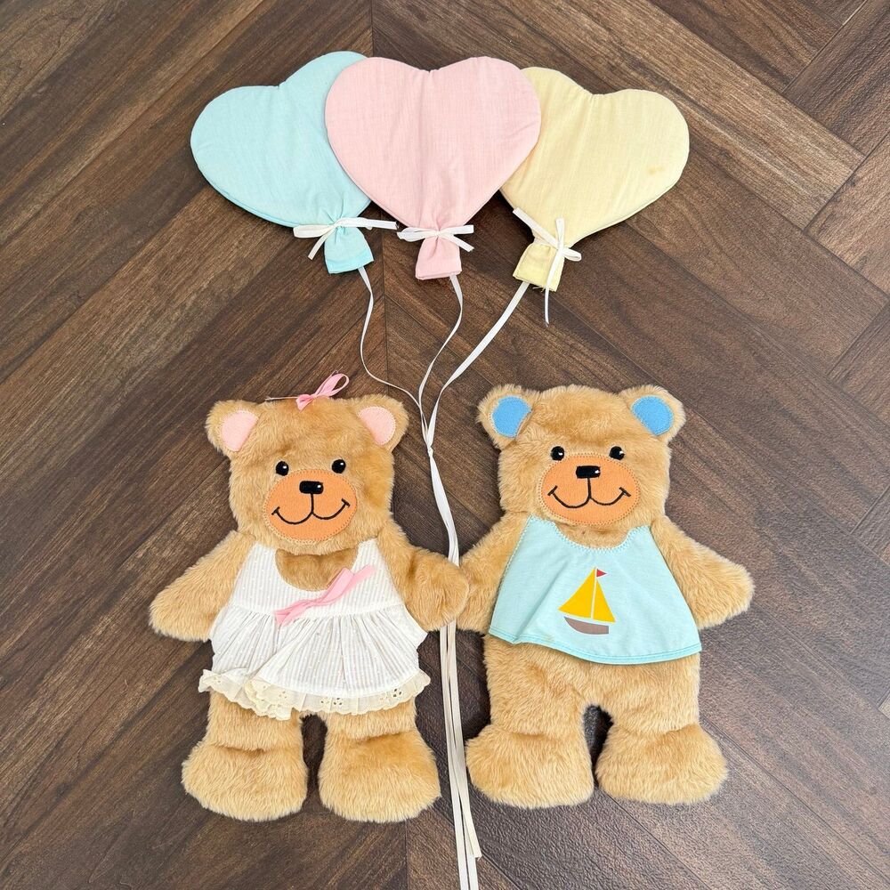 Vintage Century Originals 1987 Teddy Bear Heart Balloon Nursery Wall Hanging